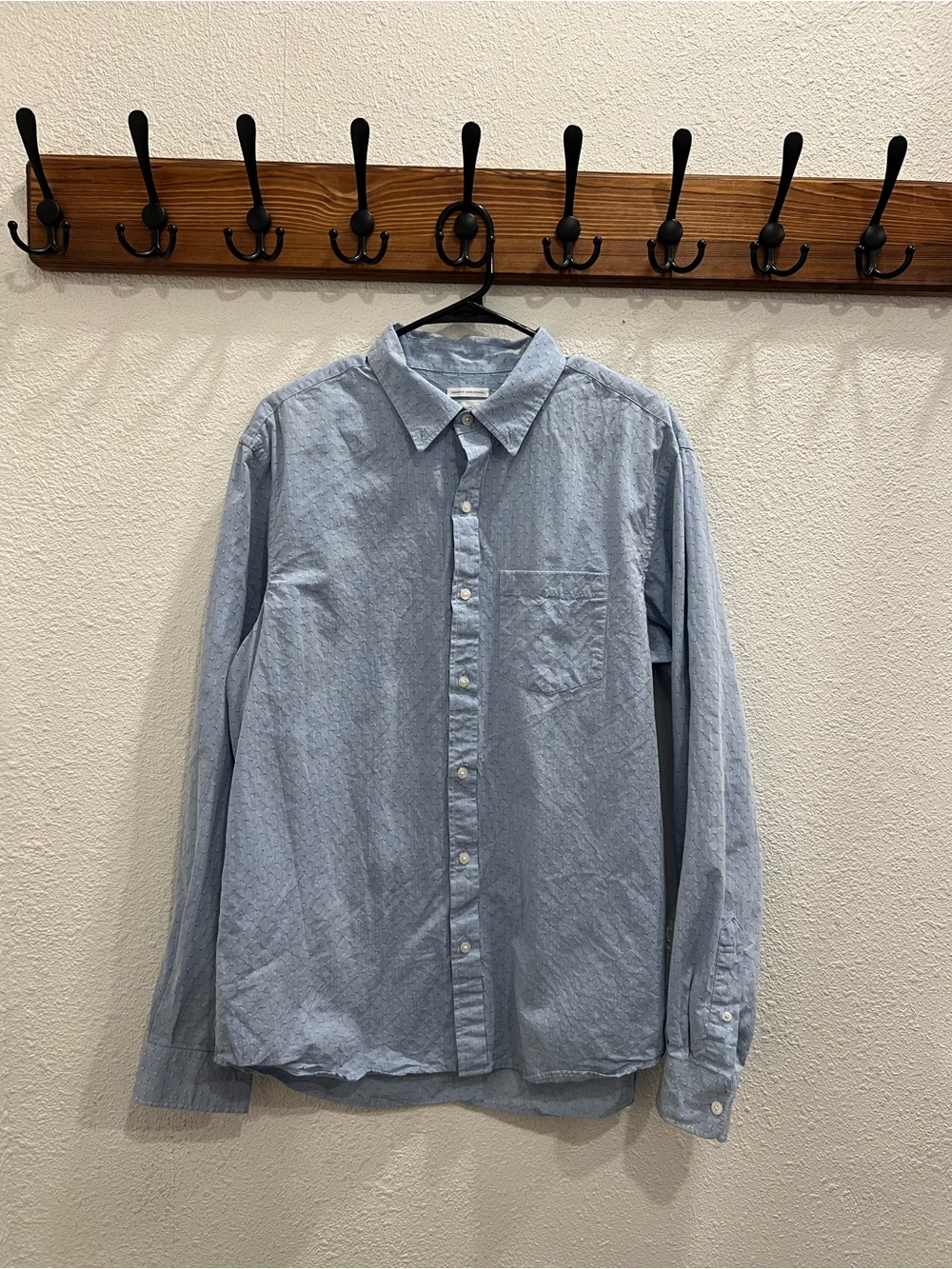 Old Navy Light Blue Men's Long-Sleeve Button-Up Shirt